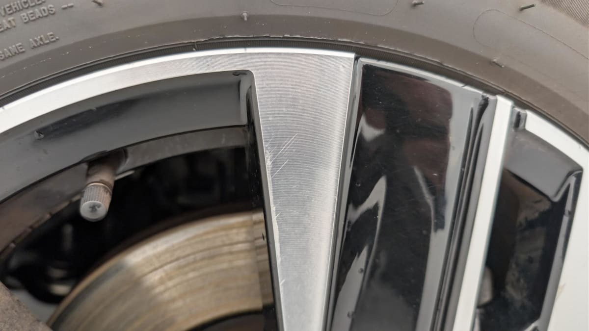 Vente en ligne Peugeot 208 Hybrid 100 e-DCS6 Allure au prix de 19 240 €