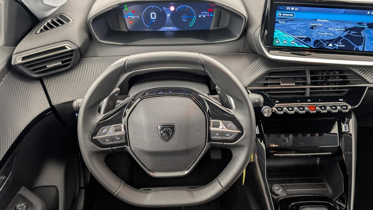 Vente en ligne Peugeot 208 Hybrid 100 e-DCS6 Allure au prix de 19 240 €