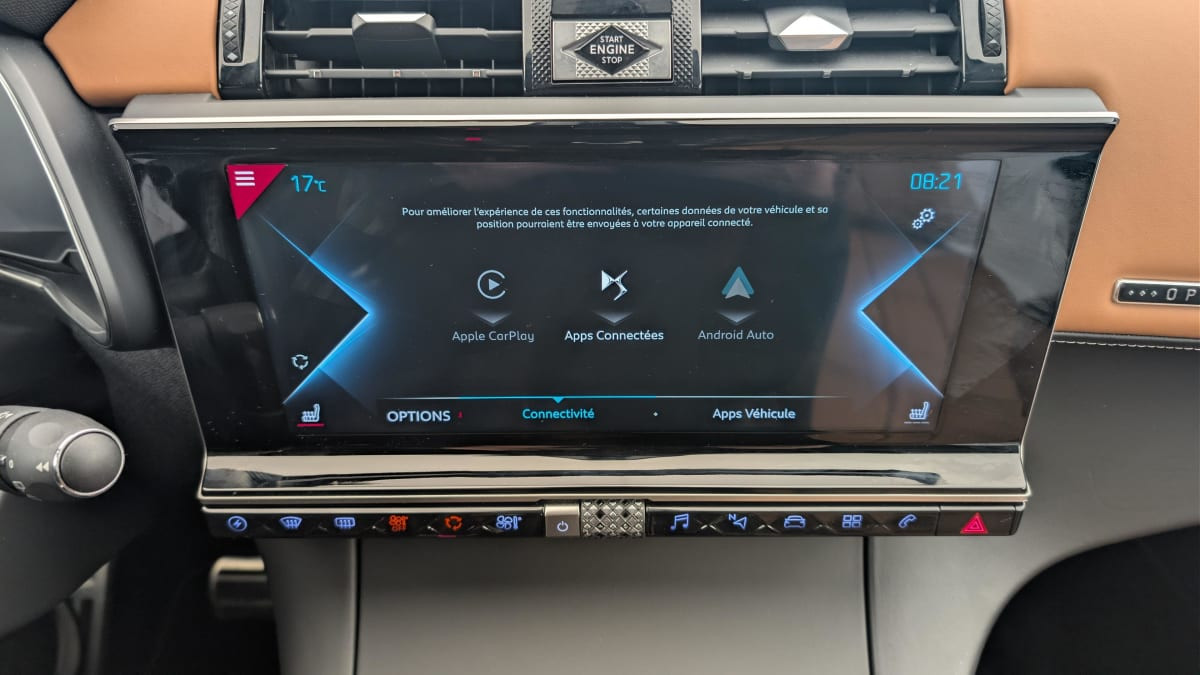 Vente en ligne Ds DS7 Crossback Hybride E-Tense 300 EAT8 4x4 Rivoli au prix de 30 160 €