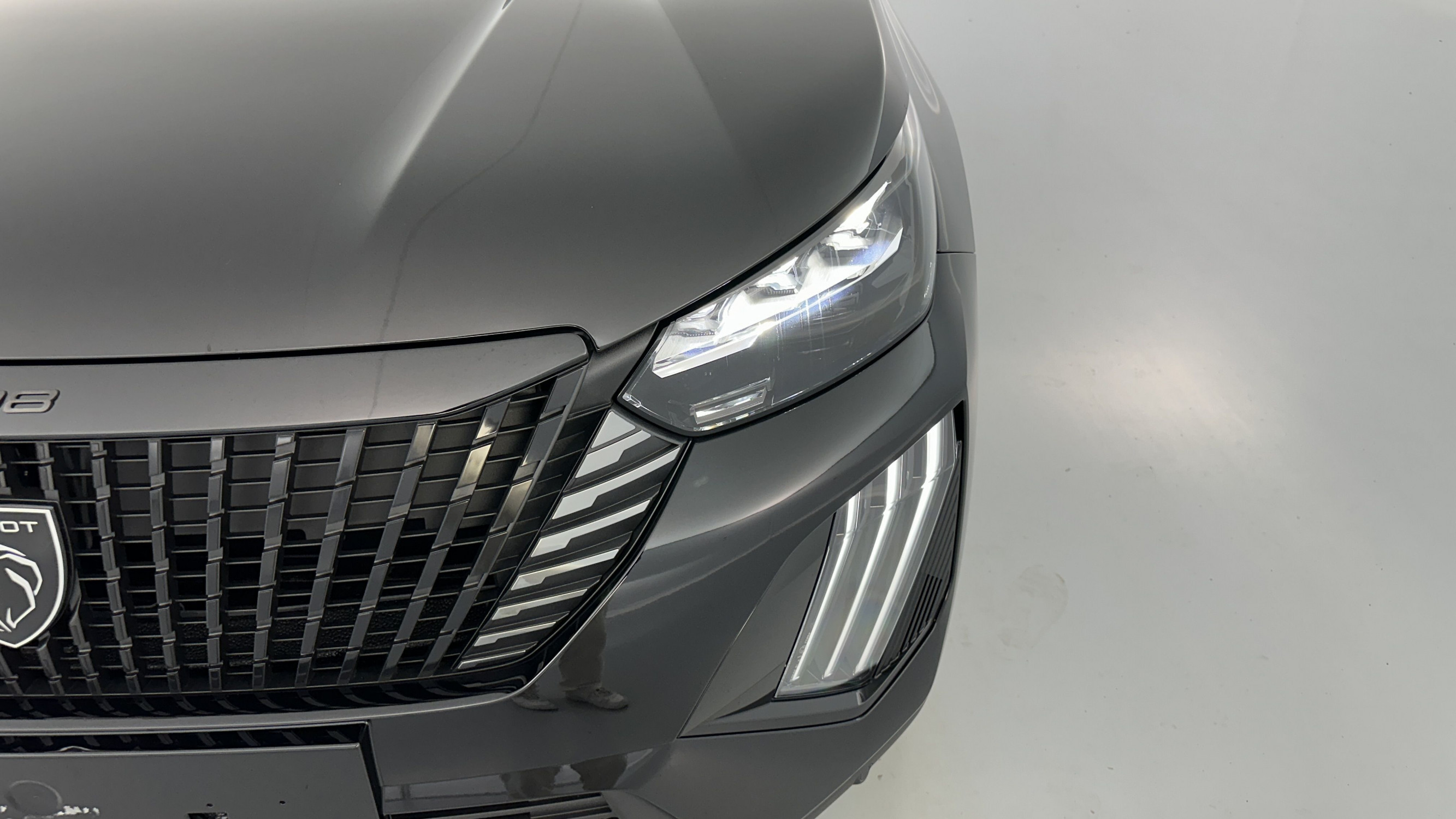 Vente en ligne Peugeot 2008 2008 II(2) 1.2 Hybrid 136ch GT e-DCS6 au prix de 28 200 €