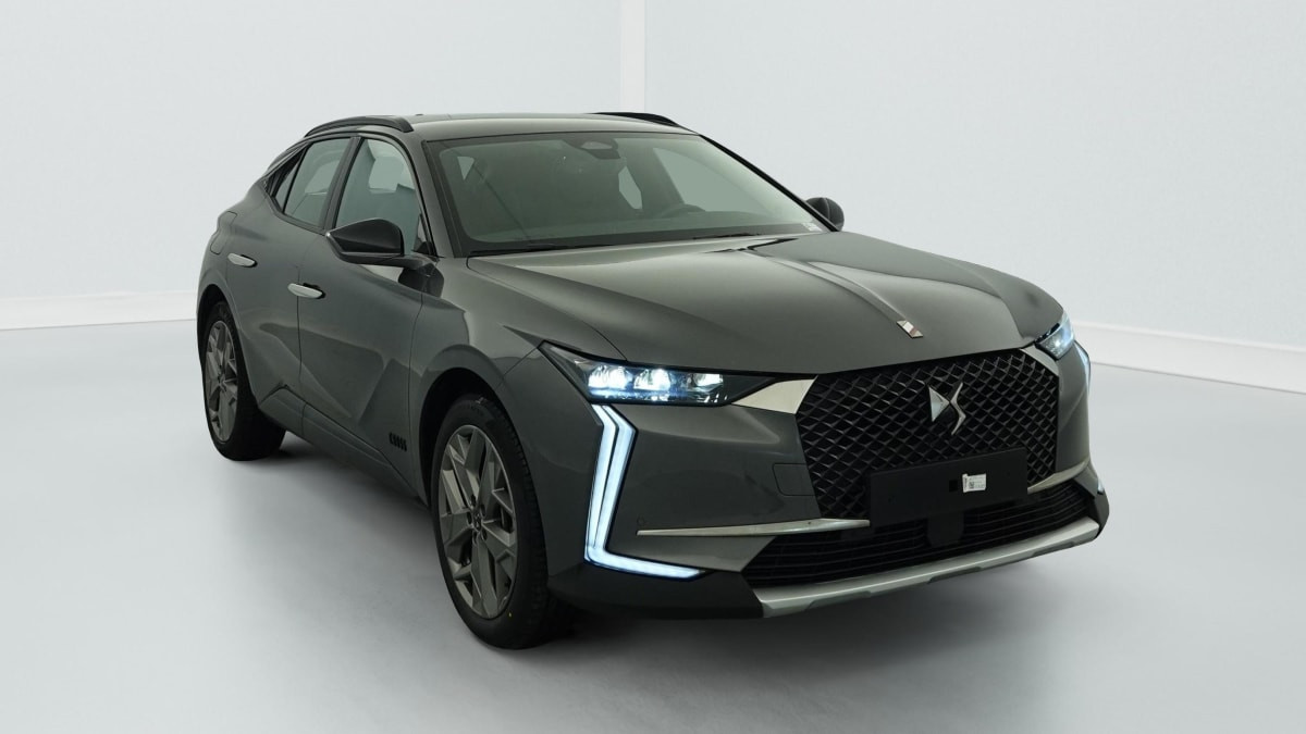 Ds DS4 Hybride E-Tense 225 EAT8 Cross Trocadero occasion de 2022 en vente à Rennes