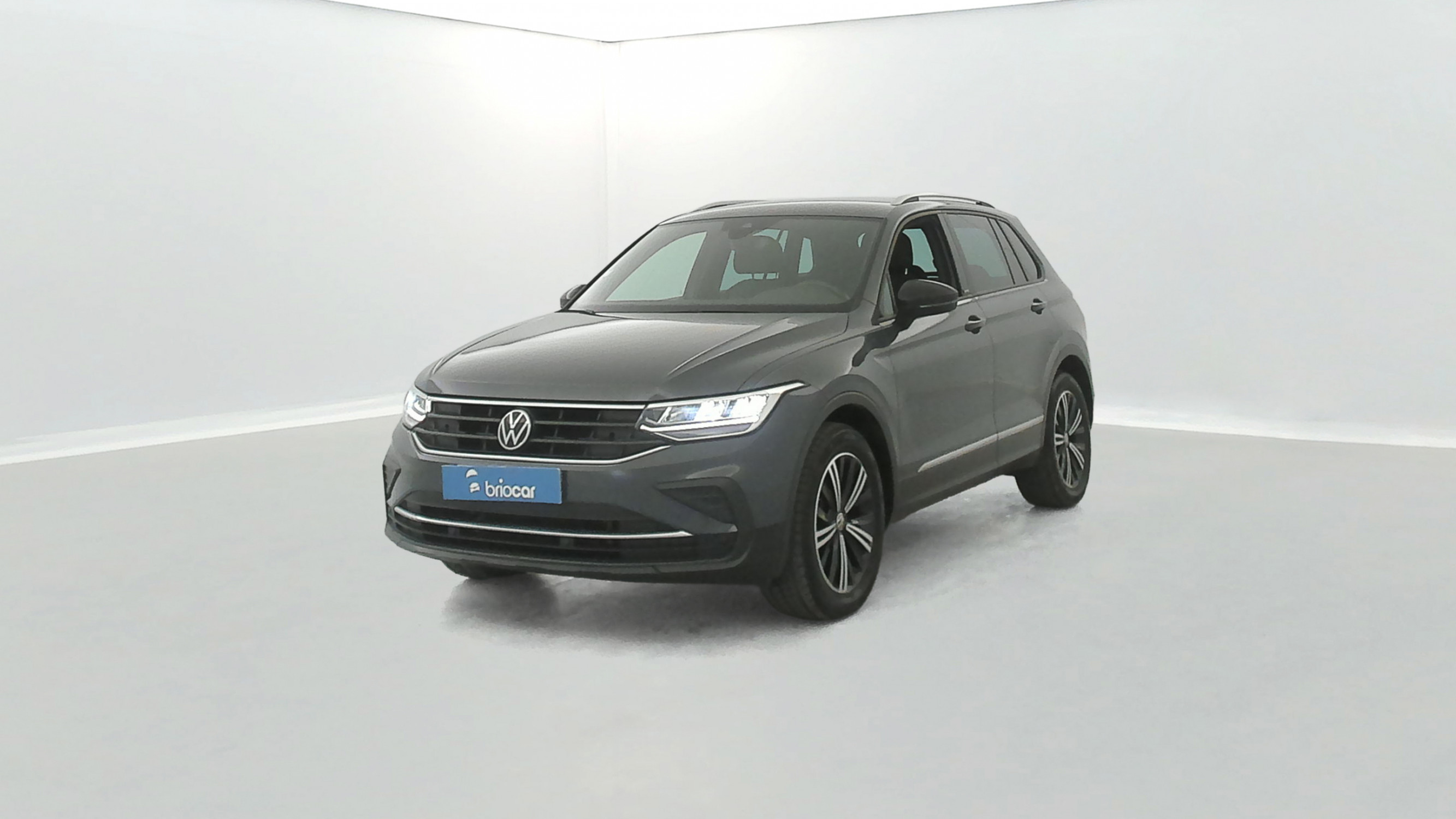 Volkswagen Tiguan 1.5 TSI 150ch United DSG7 Suréquipé occasion de 2021 en vente à Rennes