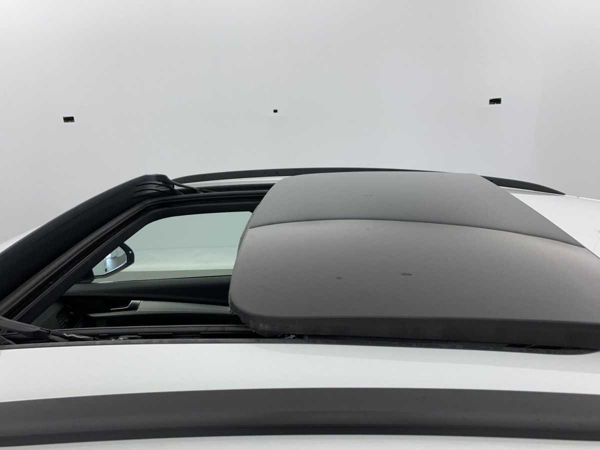 Vente en ligne Audi Q5 50 TFSIe 299 S tronic 7 Quattro S line au prix de 58 380 €