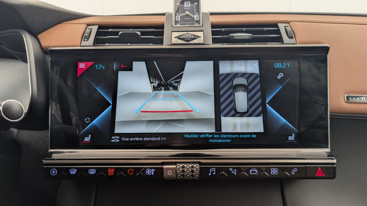 Vente en ligne Ds DS7 Crossback Hybride E-Tense 300 EAT8 4x4 Rivoli au prix de 30 160 €