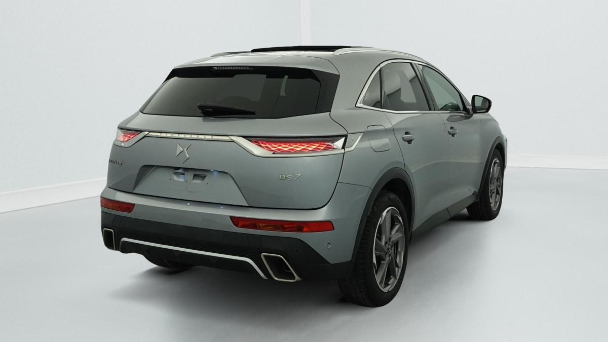 Vente en ligne Ds DS7 Crossback Hybride E-Tense 300 EAT8 4x4 Rivoli au prix de 30 160 €