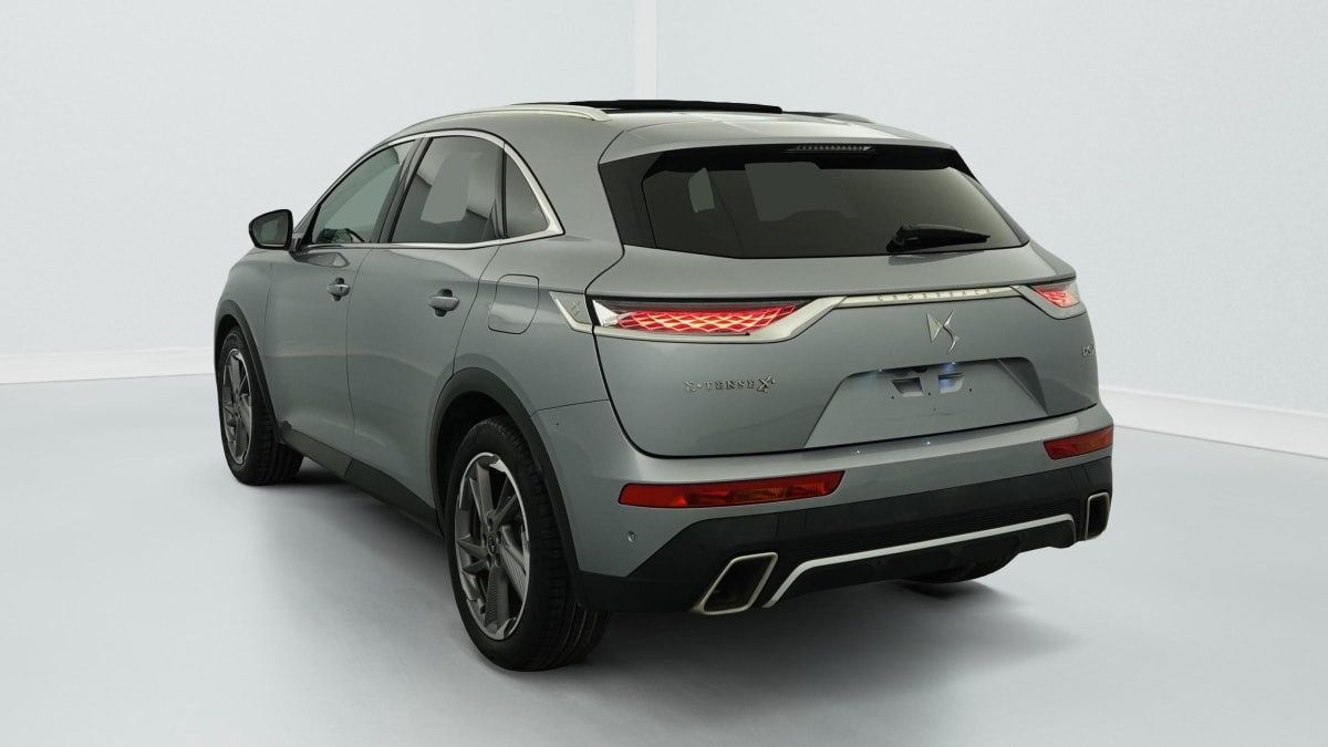 Vente en ligne Ds DS7 Crossback Hybride E-Tense 300 EAT8 4x4 Rivoli au prix de 30 160 €