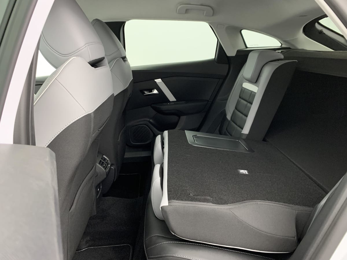 Vente en ligne Citroën C4 Hybride 145 e-DCS6 Max au prix de 24 190 €