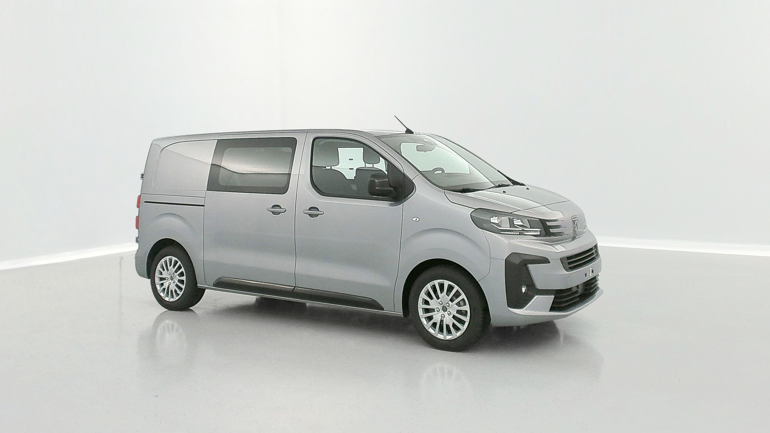 Vente en ligne Peugeot Expert EXPERT CA M 2.0 BlueHDi 180ch EAT8 au prix de 35 340 €