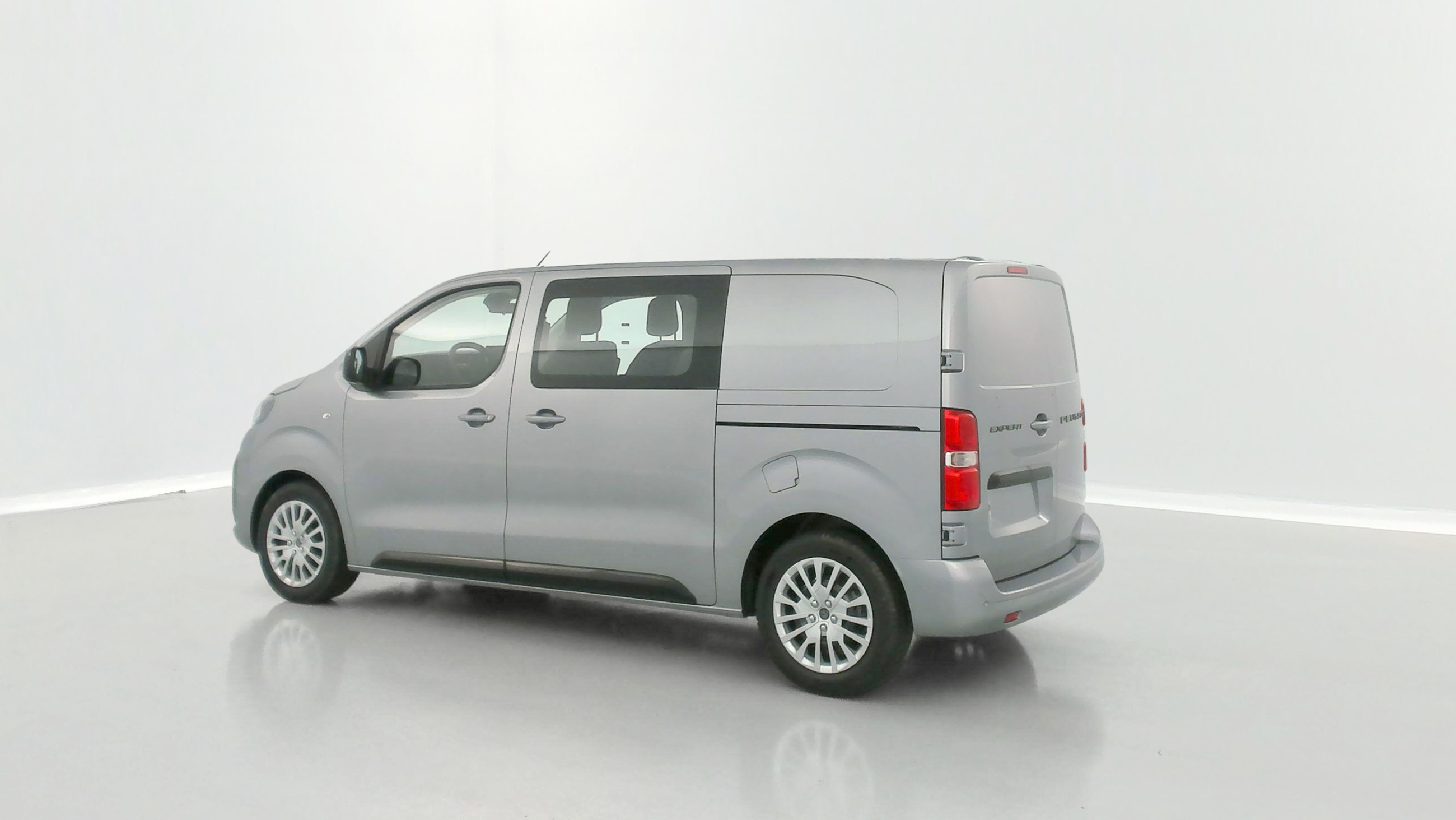 Vente en ligne Peugeot Expert EXPERT CA M 2.0 BlueHDi 180ch EAT8 au prix de 35 340 €