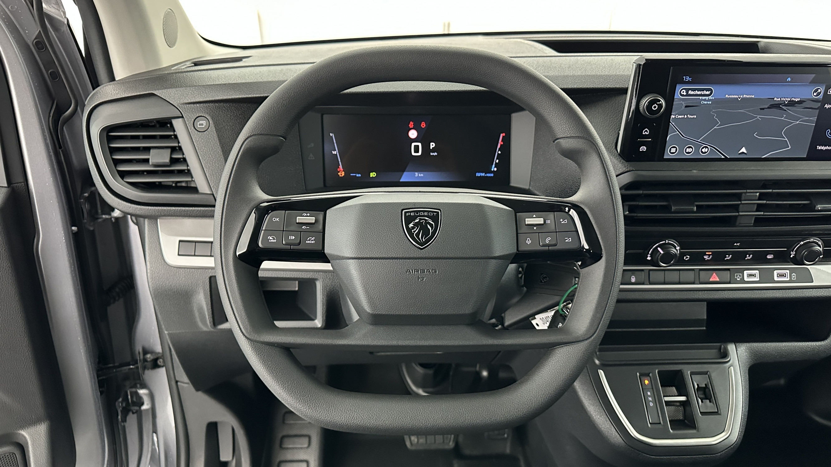 Vente en ligne Peugeot Expert EXPERT CA M 2.0 BlueHDi 180ch EAT8 au prix de 35 340 €