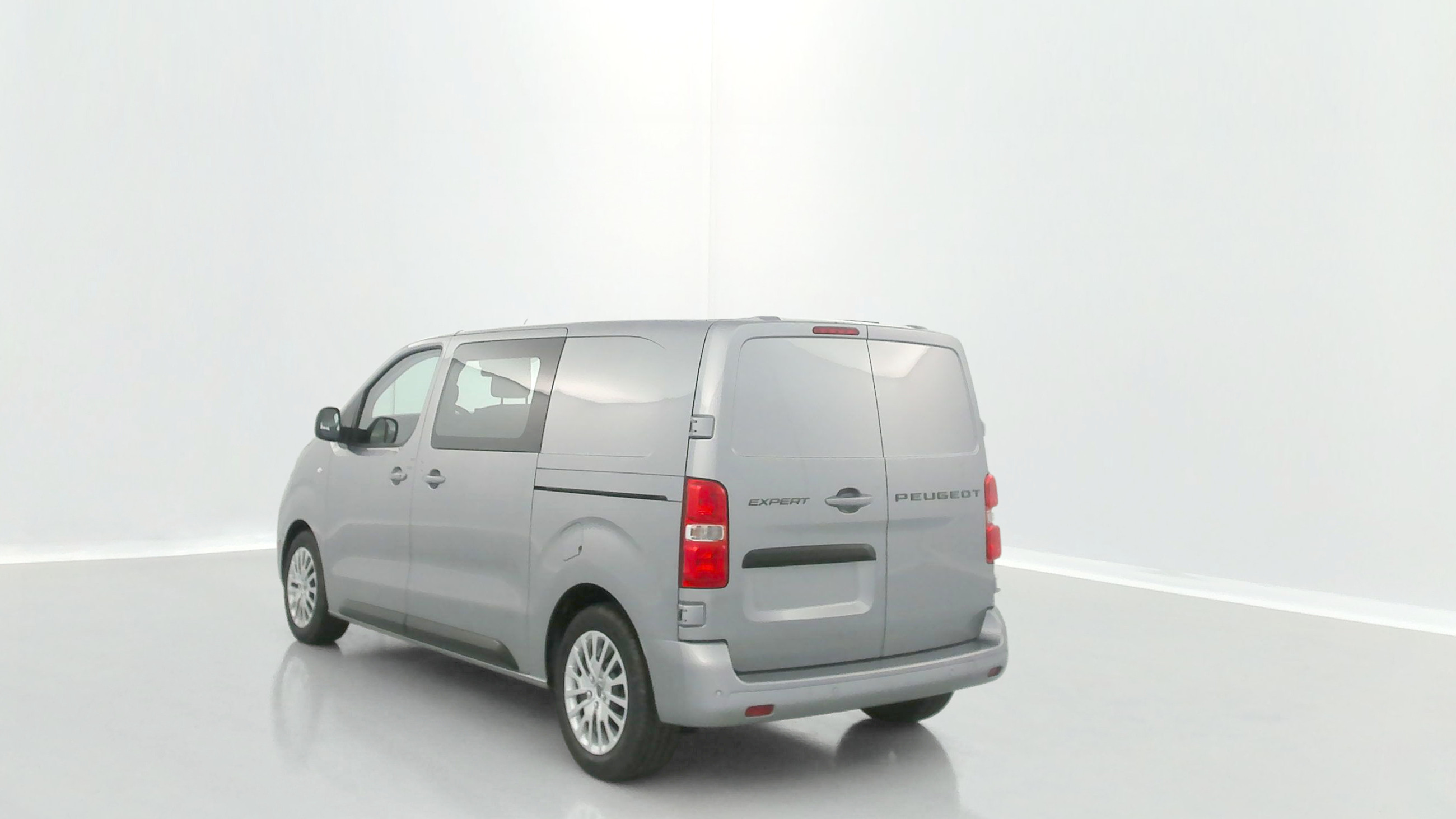 Vente en ligne Peugeot Expert EXPERT CA M 2.0 BlueHDi 180ch EAT8 au prix de 35 340 €