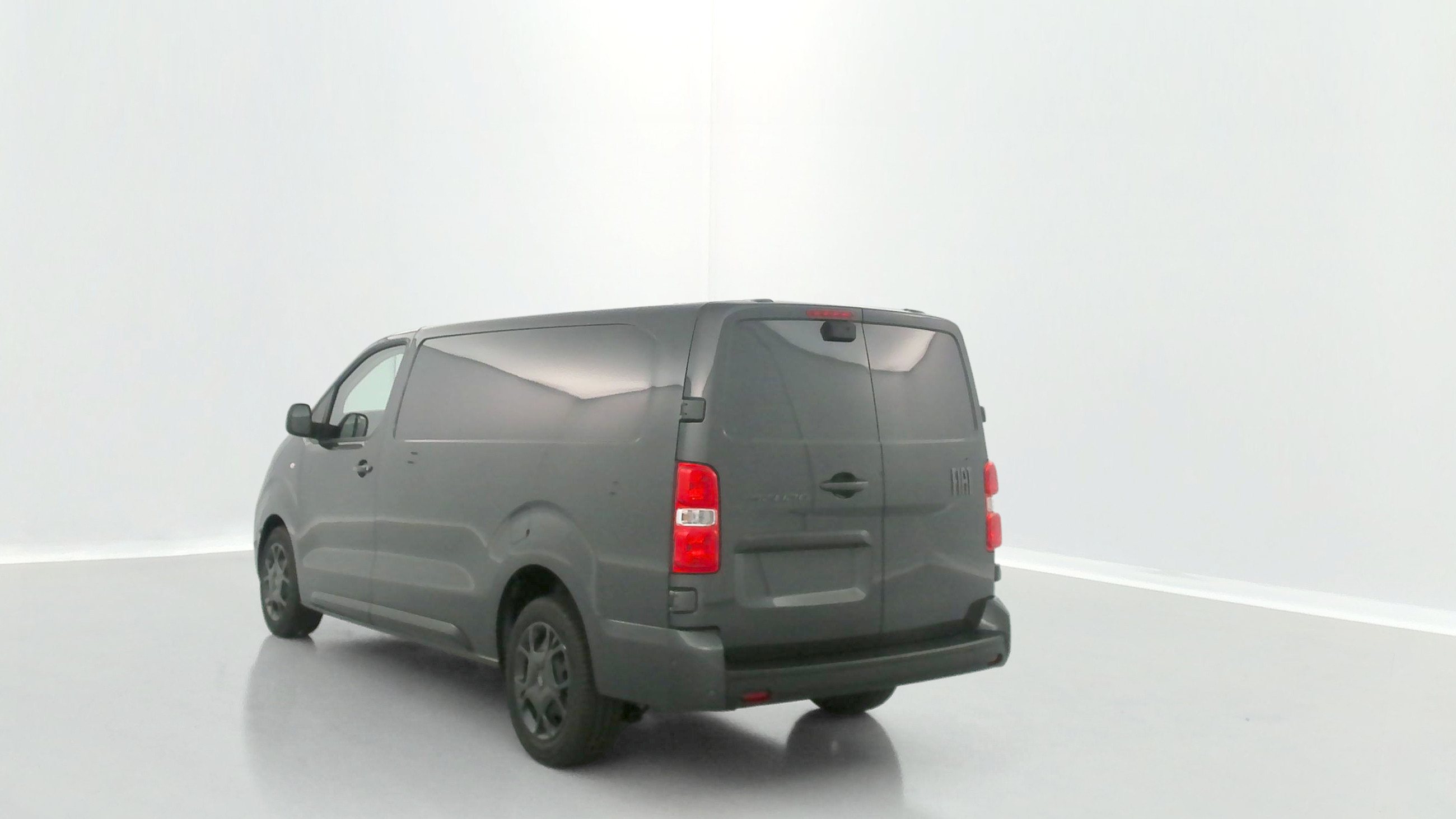 Vente en ligne Fiat Scudo SCUDO III XL 2.0 BlueHDi 180ch EAT8 Pack Livraison au prix de 37 140 €