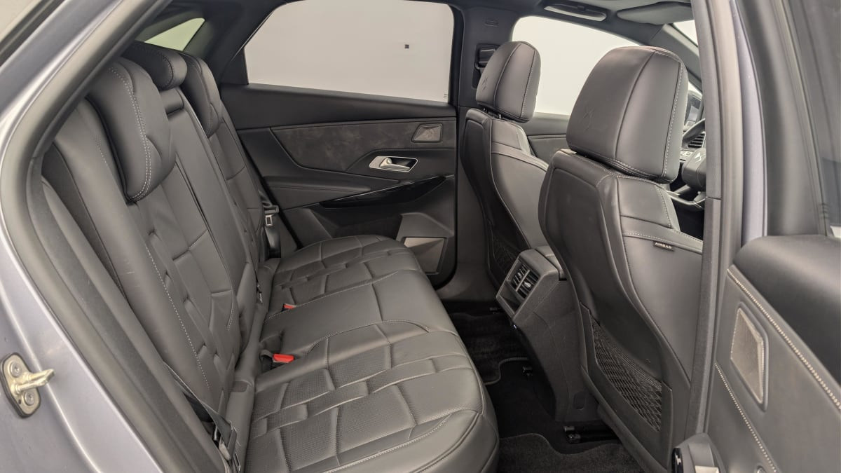 Vente en ligne Ds DS7 Crossback Hybride E-Tense 300 EAT8 4x4 Rivoli au prix de 28 510 €