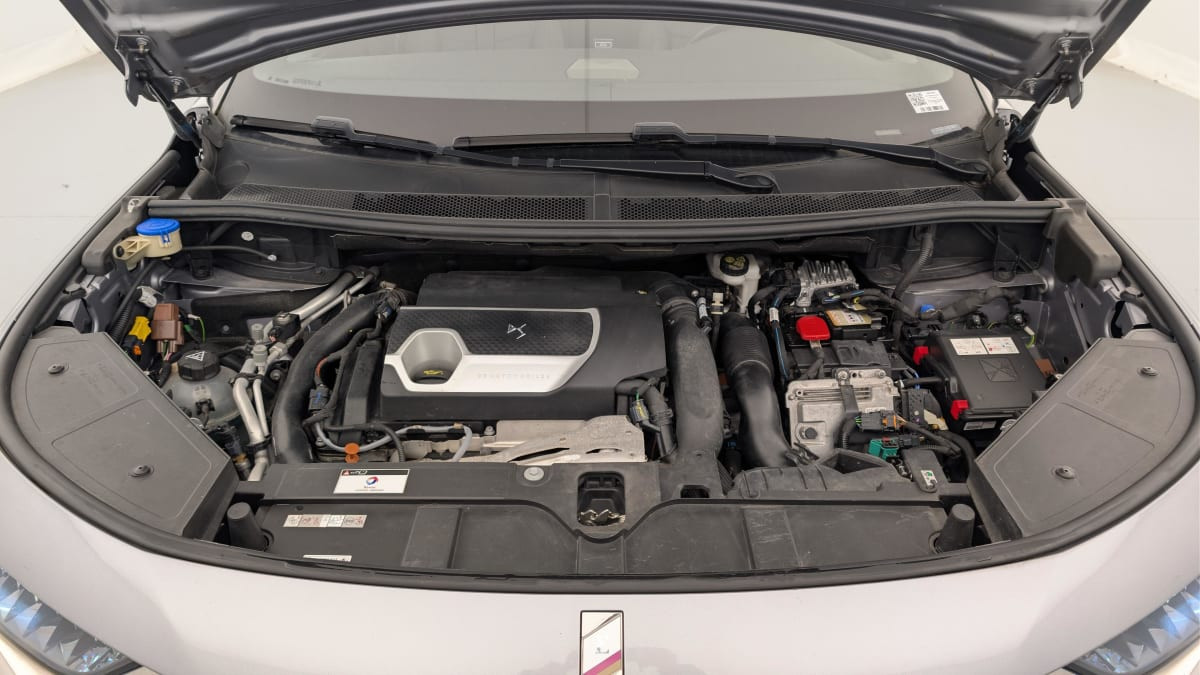 Vente en ligne Ds DS7 Crossback Hybride E-Tense 300 EAT8 4x4 Rivoli au prix de 28 510 €