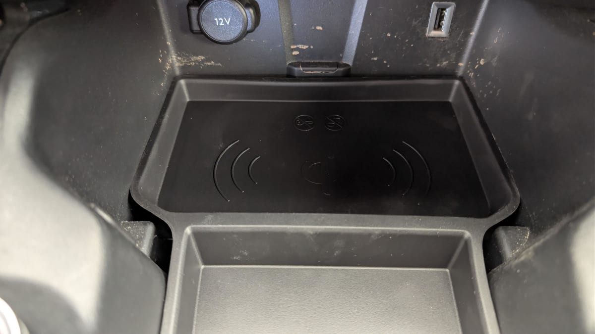 Vente en ligne Ds DS7 Crossback Hybride E-Tense 300 EAT8 4x4 Rivoli au prix de 30 160 €