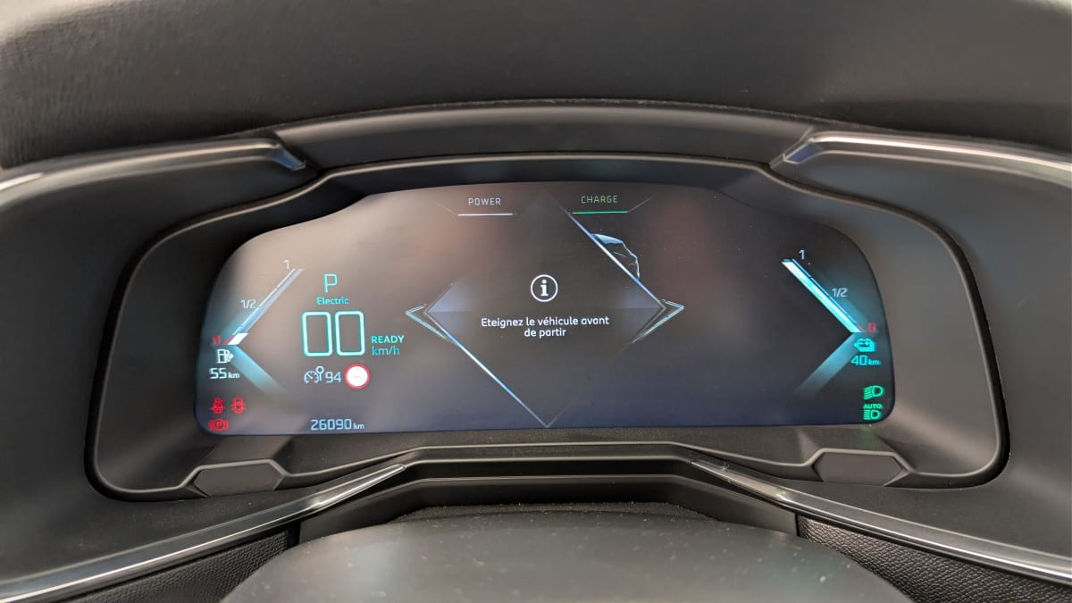 Vente en ligne Ds DS7 Crossback Hybride E-Tense 300 EAT8 4x4 Rivoli au prix de 30 160 €