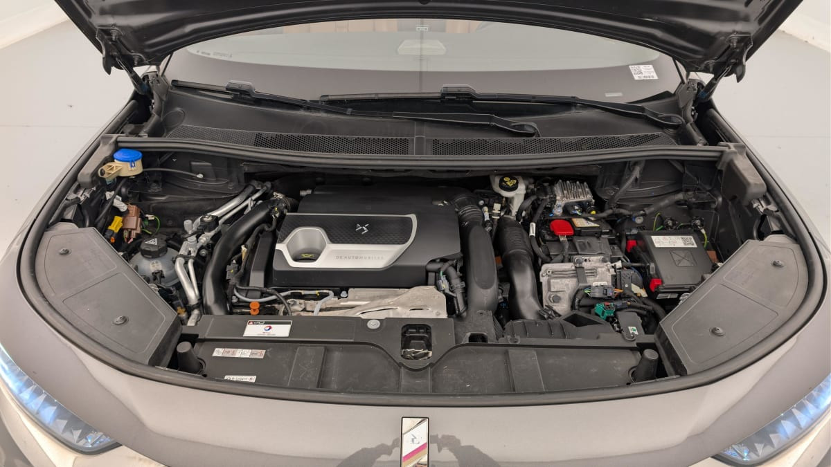 Vente en ligne Ds DS7 Crossback Hybride E-Tense 300 EAT8 4x4 Rivoli au prix de 30 160 €