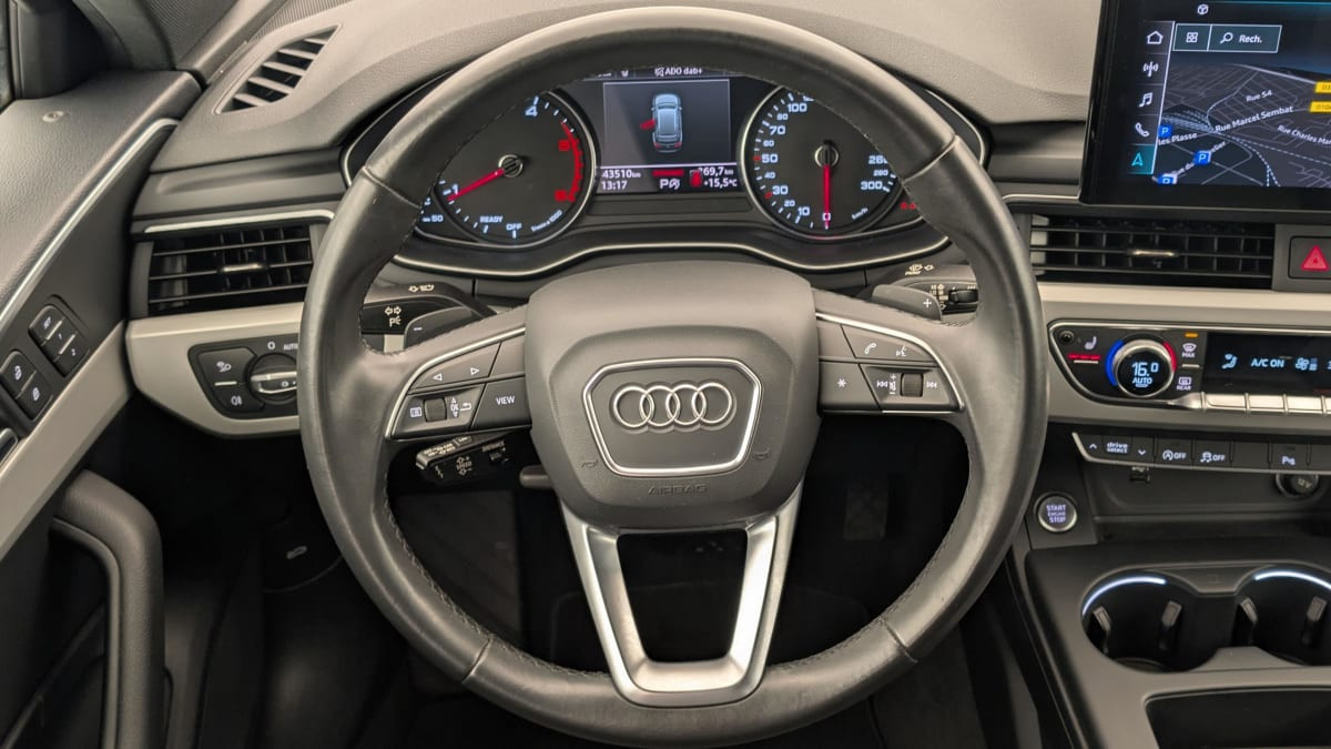 Vente en ligne Audi A4 Avant 40 TDI 190 S tronic 7 Design au prix de 29 540 €