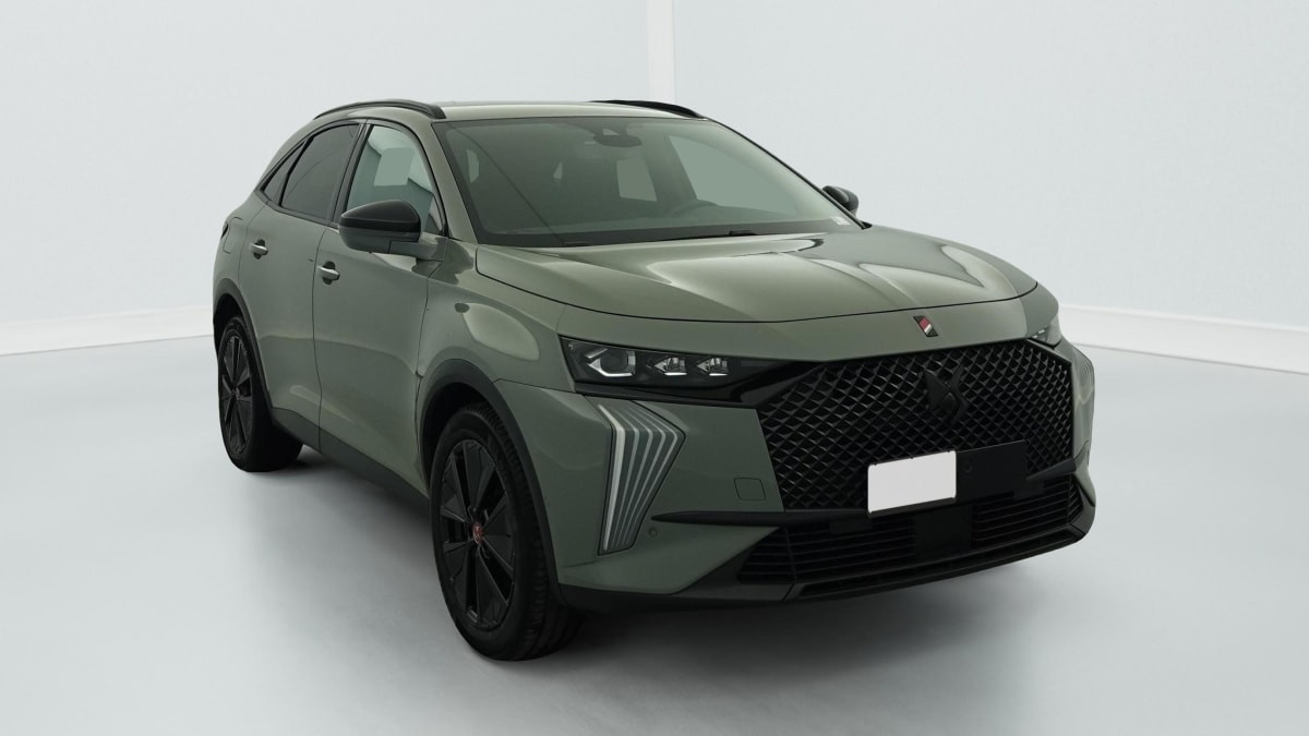 Vente en ligne Ds DS7 Crossback Hybride Rechargeable E-Tense 300 EAT8 4x4 Performance Line + au prix de 40 870 €