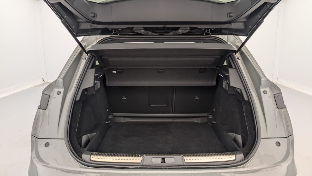 Vente en ligne Ds DS7 Crossback Hybride Rechargeable E-Tense 300 EAT8 4x4 Performance Line + au prix de 40 870 €