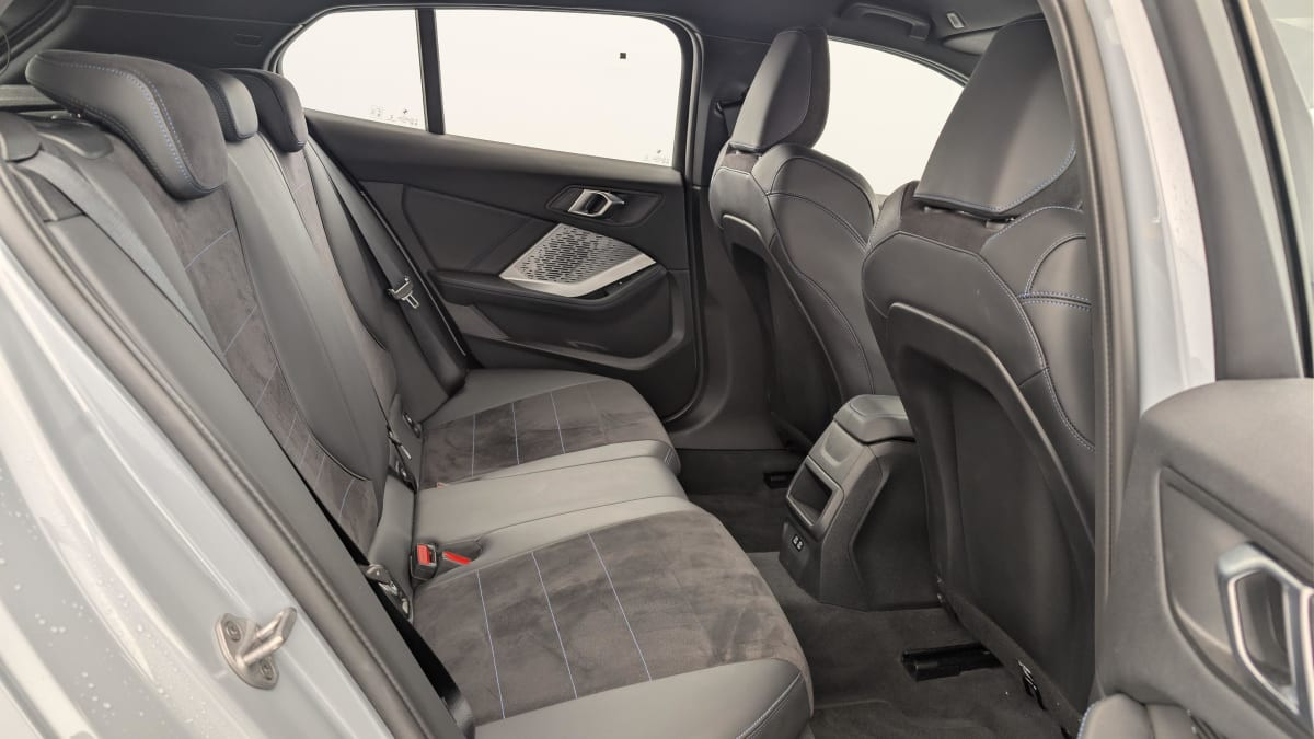 Vente en ligne Bmw Série 1 120d 163 ch DKG7 M Sport au prix de 36 750 €