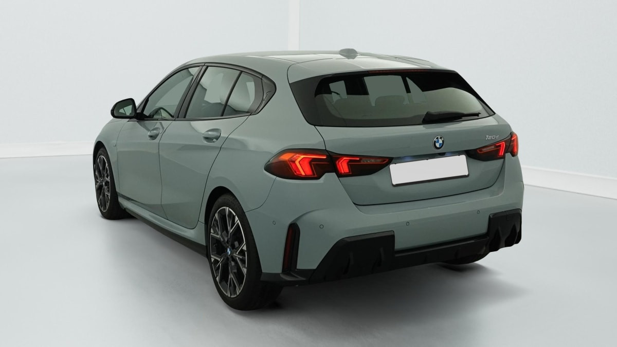 Vente en ligne Bmw Série 1 120d 163 ch DKG7 M Sport au prix de 36 750 €