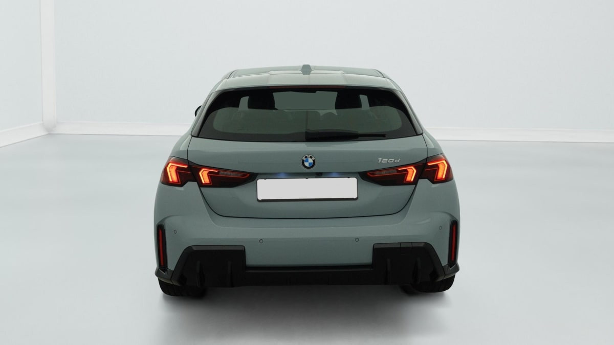 Vente en ligne Bmw Série 1 120d 163 ch DKG7 M Sport au prix de 36 750 €