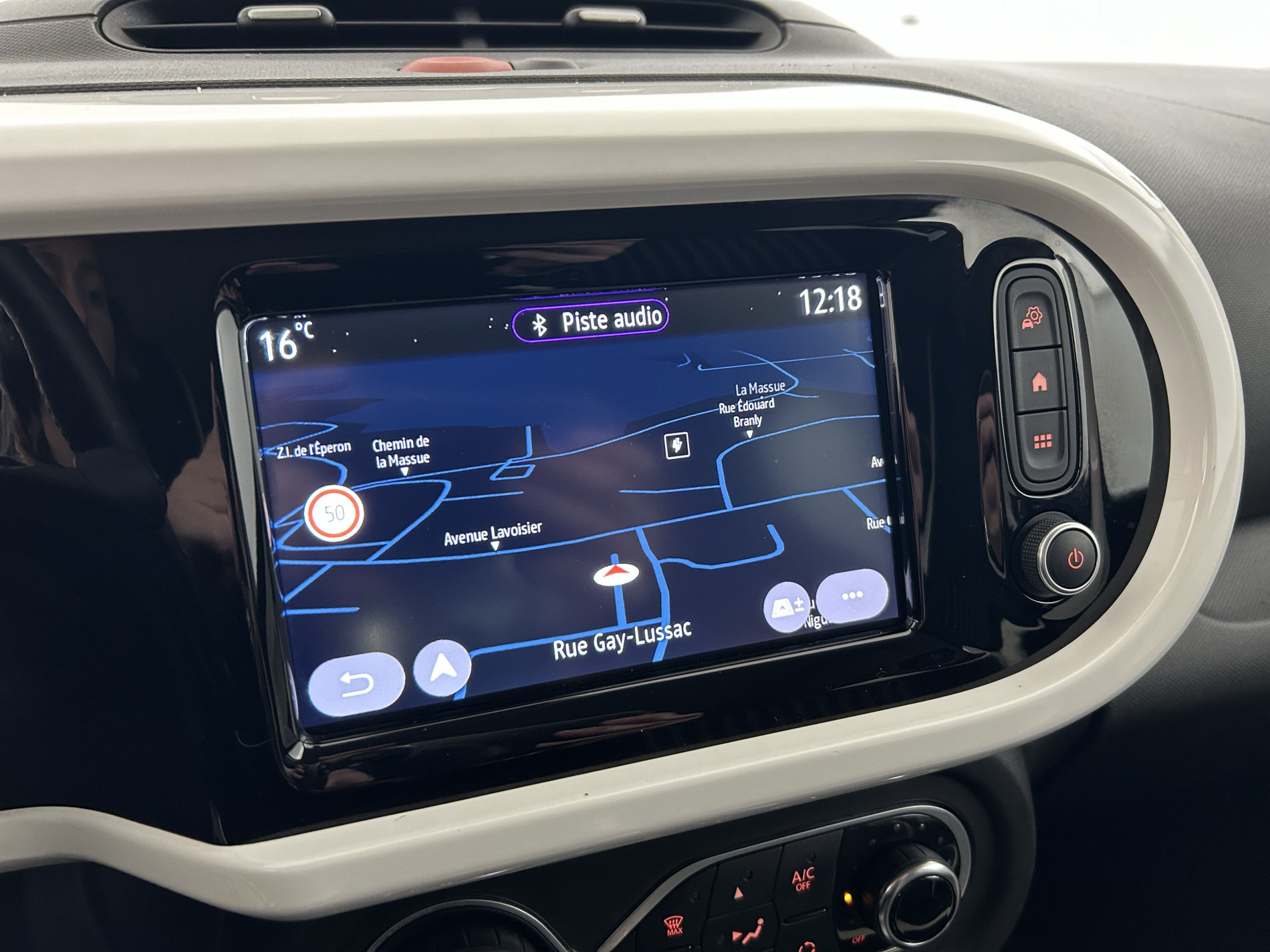 Vente en ligne Renault Twingo 3 Electric Intens Achat Intégral au prix de 9 990 €