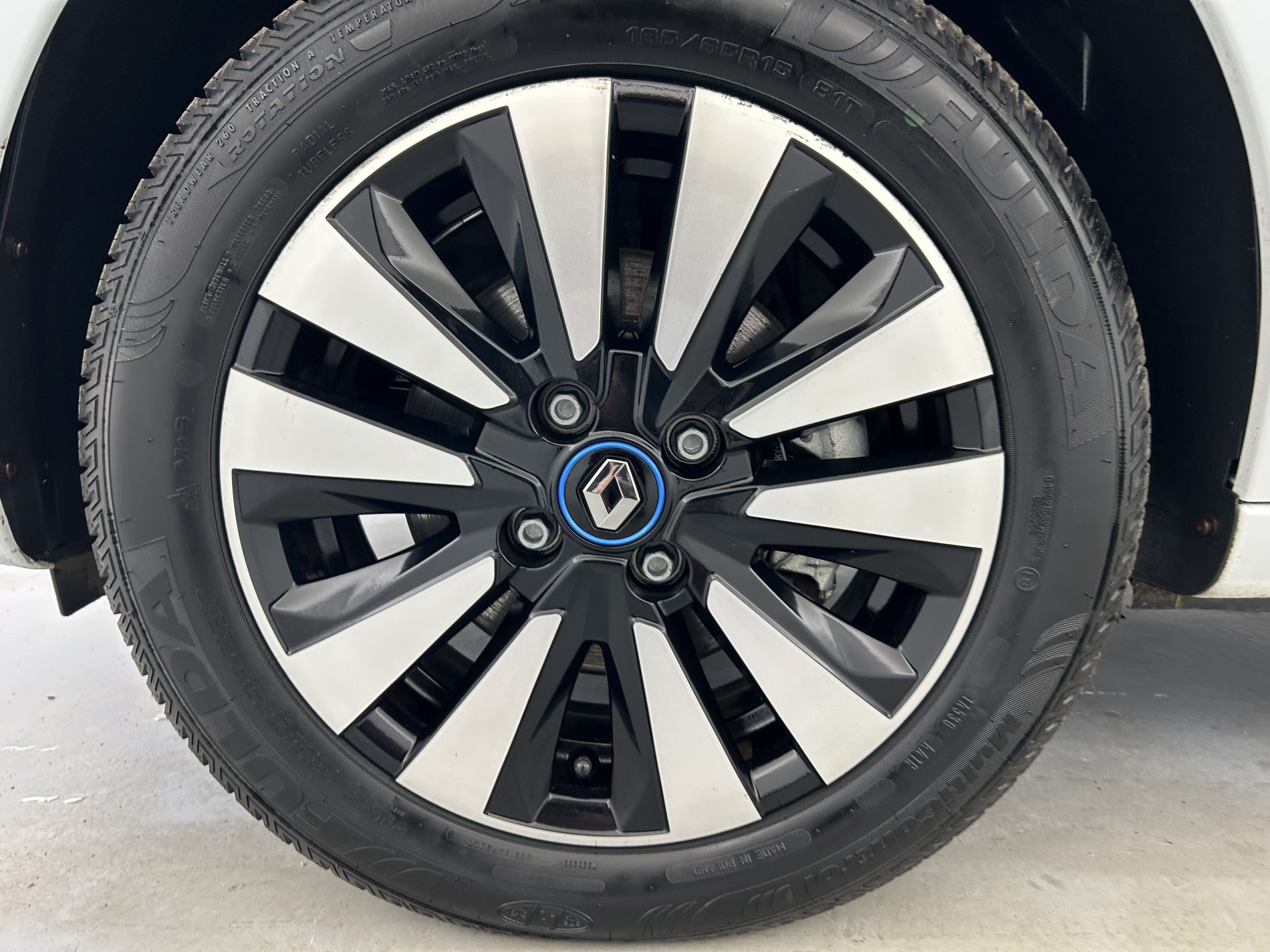 Vente en ligne Renault Twingo 3 Electric Intens Achat Intégral au prix de 9 990 €