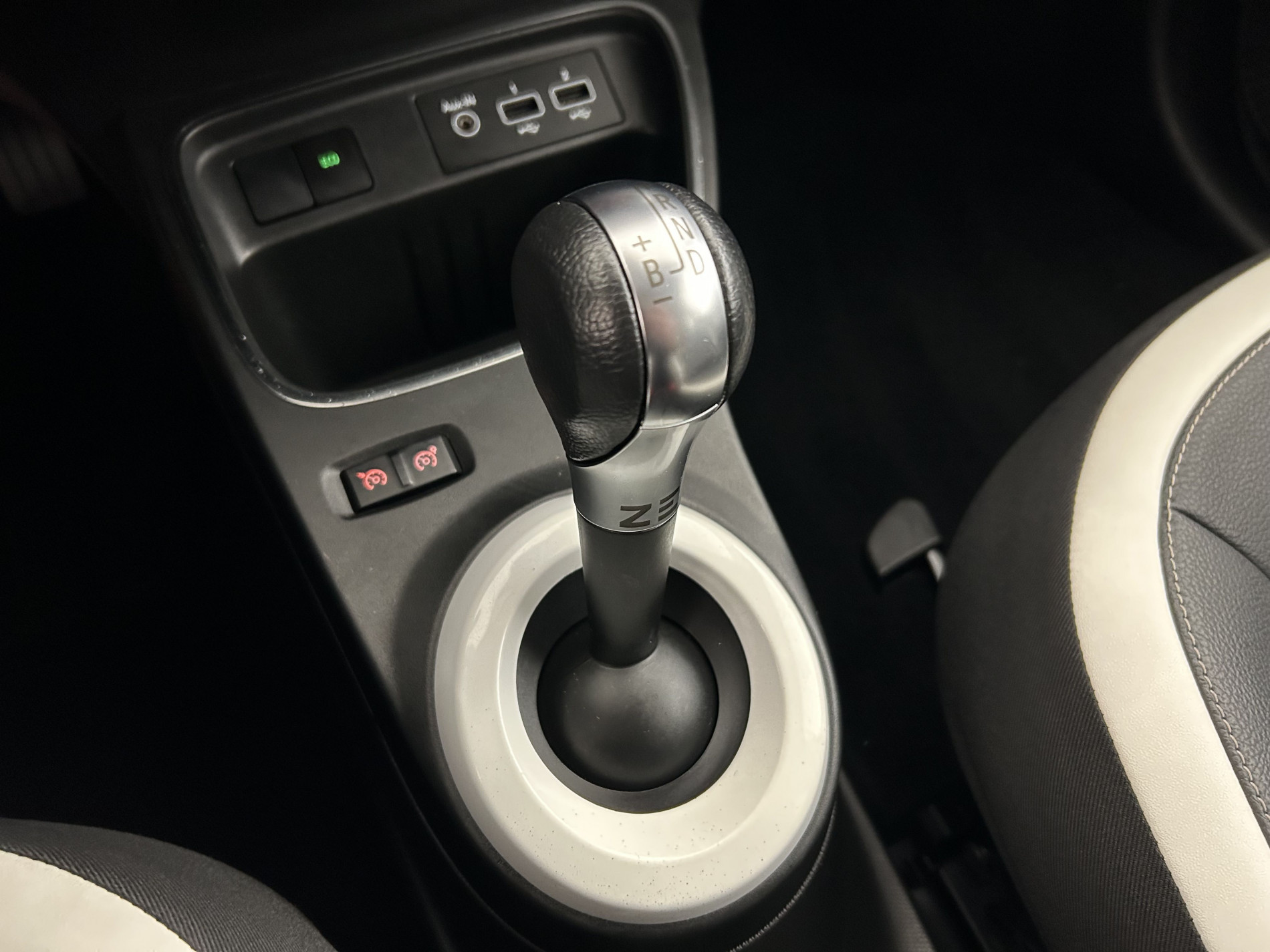 Vente en ligne Renault Twingo 3 Electric Intens Achat Intégral au prix de 9 990 €