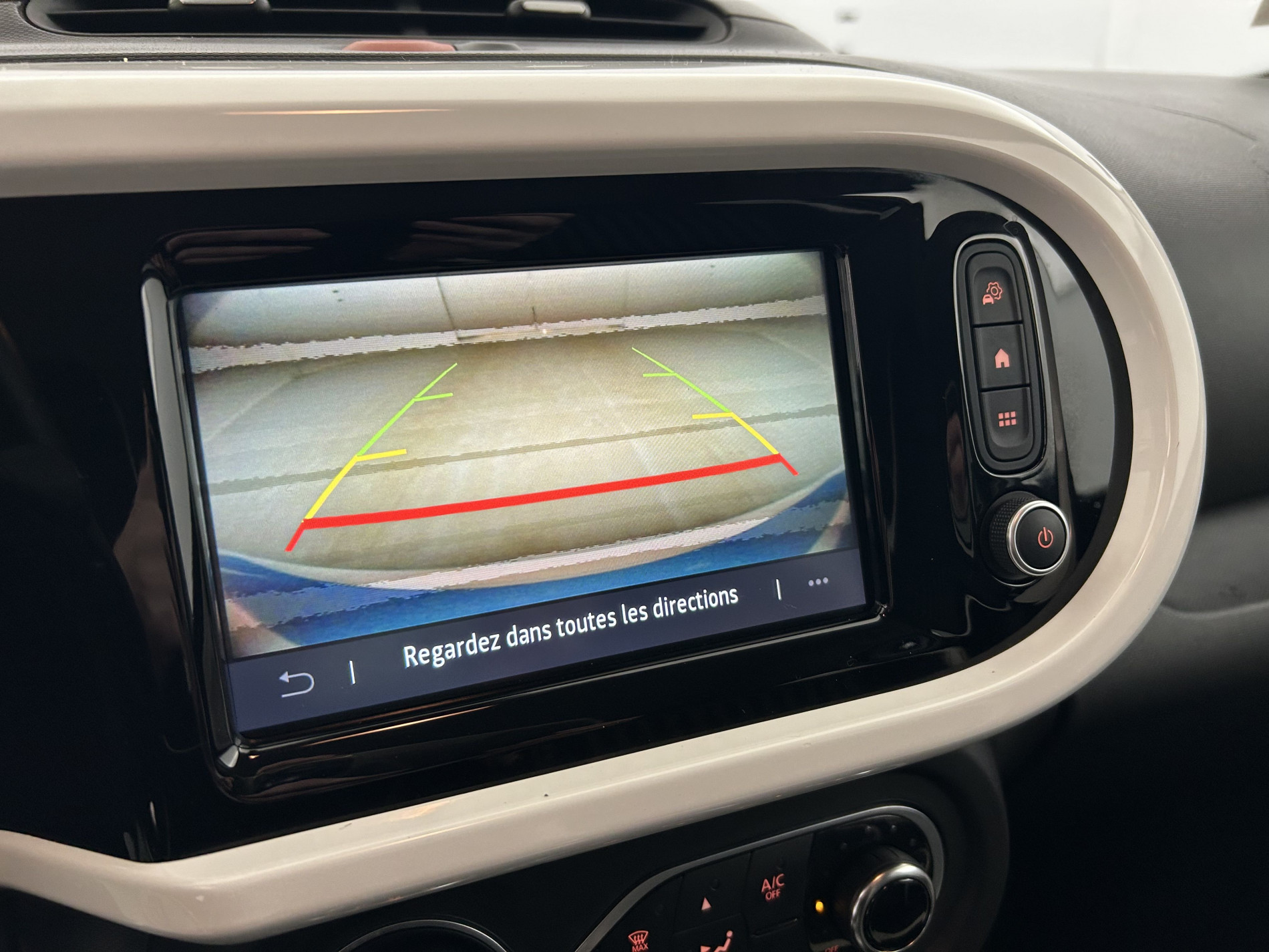 Vente en ligne Renault Twingo 3 Electric Intens Achat Intégral au prix de 9 990 €