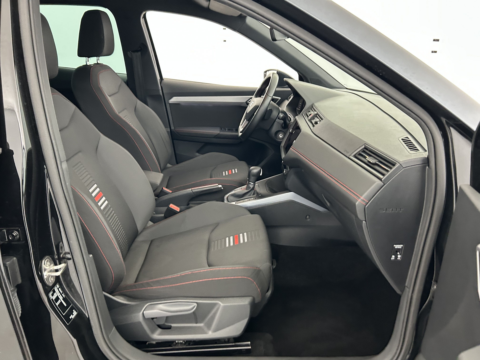 Vente en ligne Seat Arona 1.0 EcoTSI 115ch FR DSG au prix de 16 990 €