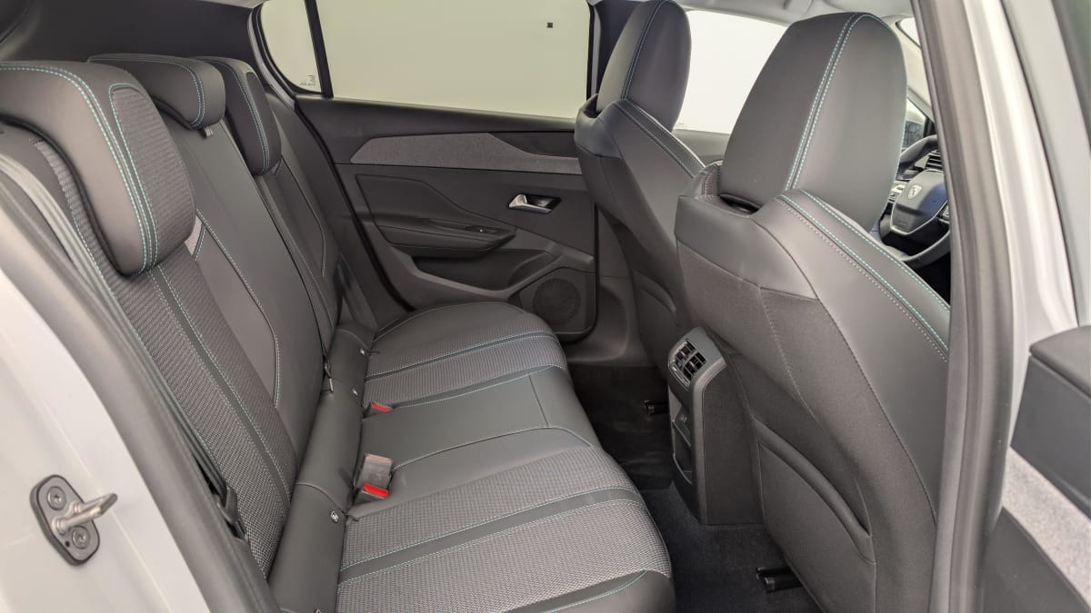 Vente en ligne Peugeot 308 Hybrid 145 e-DCS6 Allure au prix de 25 420 €