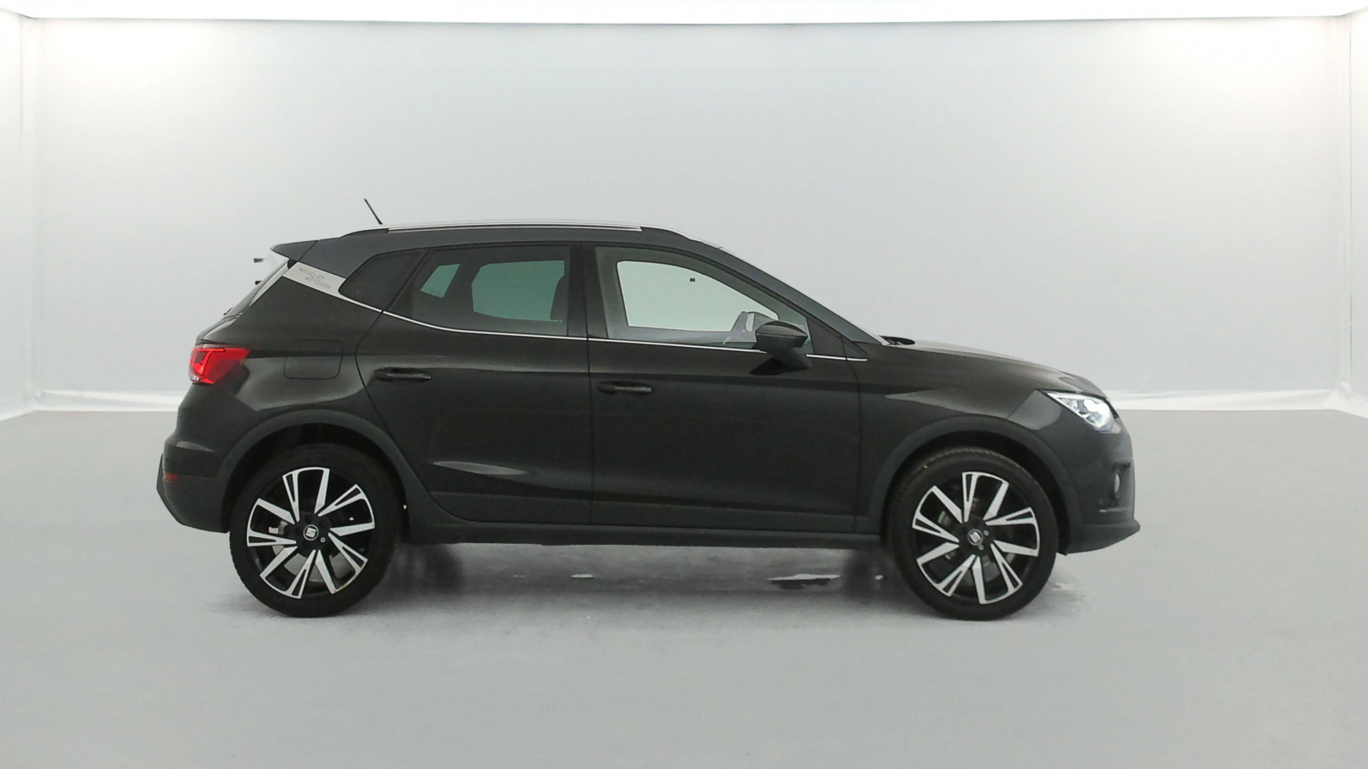 Vente en ligne Seat Arona 1.0 EcoTSI 115ch FR DSG au prix de 16 990 €