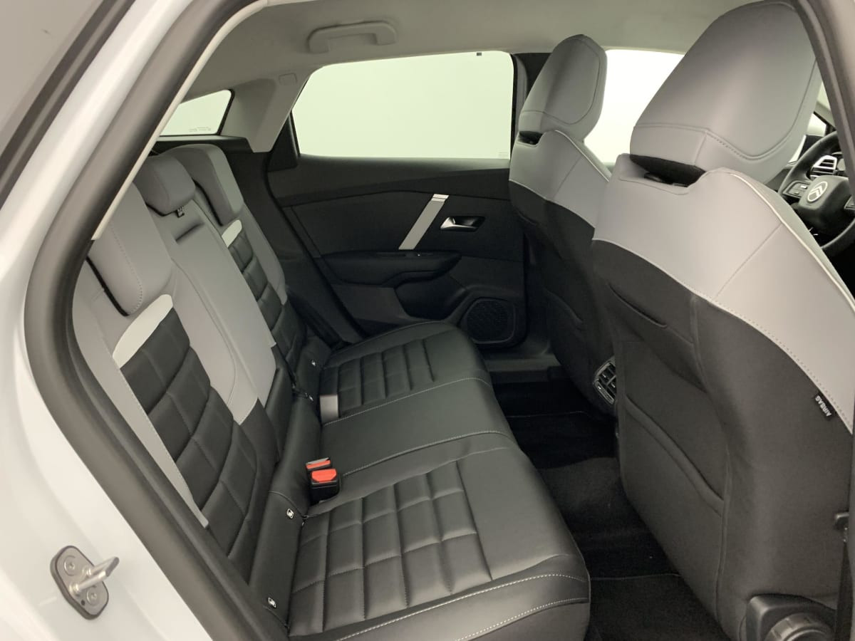 Vente en ligne Citroën C4 Hybride 145 e-DCS6 Max au prix de 24 190 €