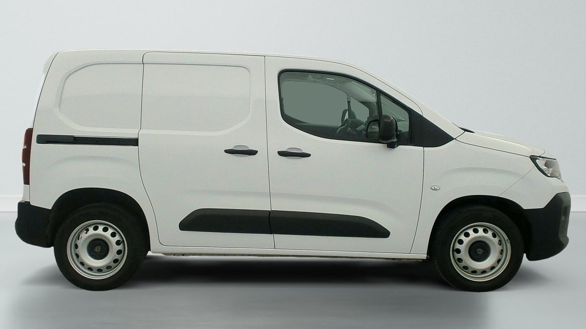 Vente en ligne Peugeot Partner Fourgon M 1000 KG BLUEHDI 130 S S EAT8 au prix de 24 440 €