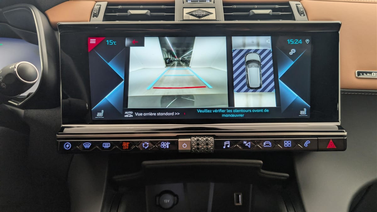 Vente en ligne Ds DS7 Crossback Hybride E-Tense 300 EAT8 4x4 Rivoli au prix de 30 160 €