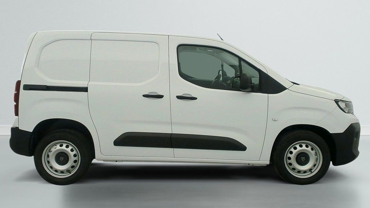 Vente en ligne Peugeot Partner Fourgon XL 950 KG BLUEHDI 100 S S BVM6 au prix de 20 530 €