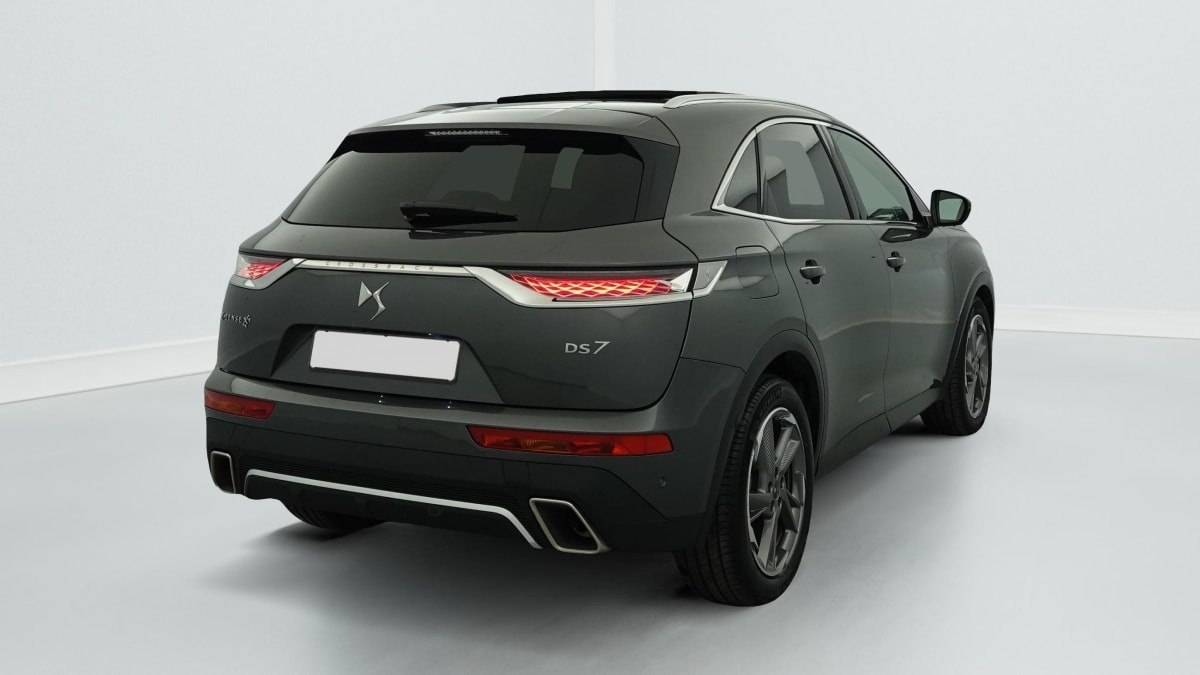 Vente en ligne Ds DS7 Crossback Hybride E-Tense 300 EAT8 4x4 Rivoli au prix de 30 160 €
