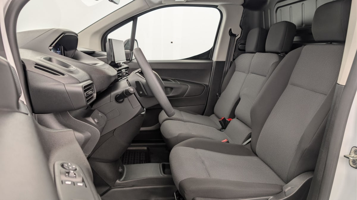 Vente en ligne Peugeot Partner Fourgon M 1000 KG BLUEHDI 130 S S EAT8 au prix de 24 440 €