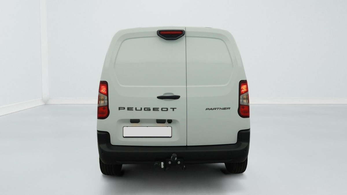 Vente en ligne Peugeot Partner Fourgon M 1000 KG BLUEHDI 130 S S EAT8 au prix de 24 440 €