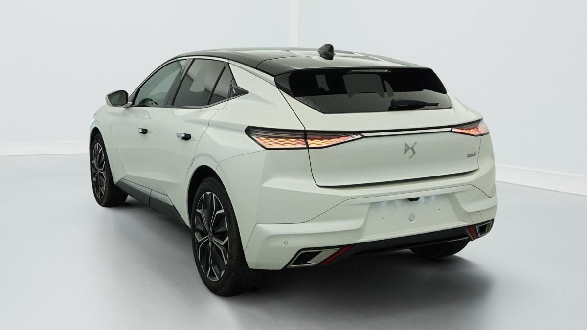 Vente en ligne Ds DS4 PureTech 130 EAT8 Rivoli au prix de 23 360 €