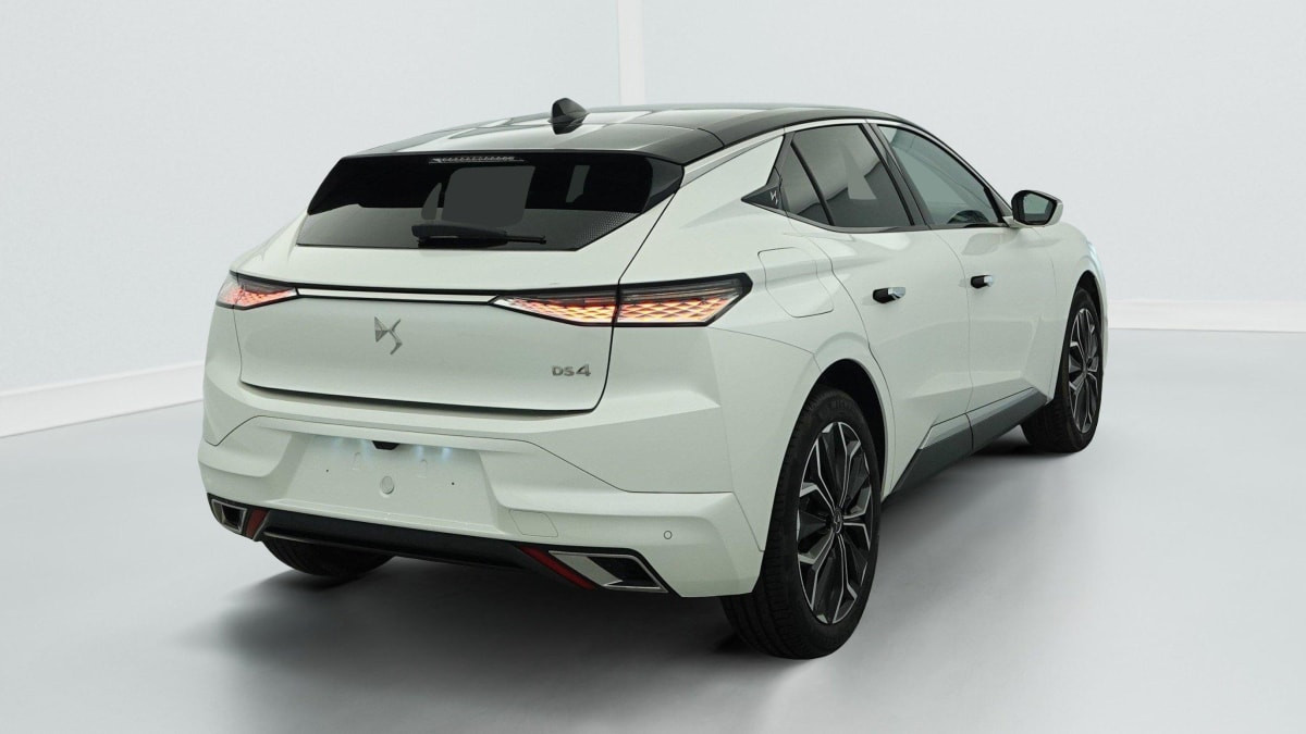Vente en ligne Ds DS4 PureTech 130 EAT8 Rivoli au prix de 23 360 €