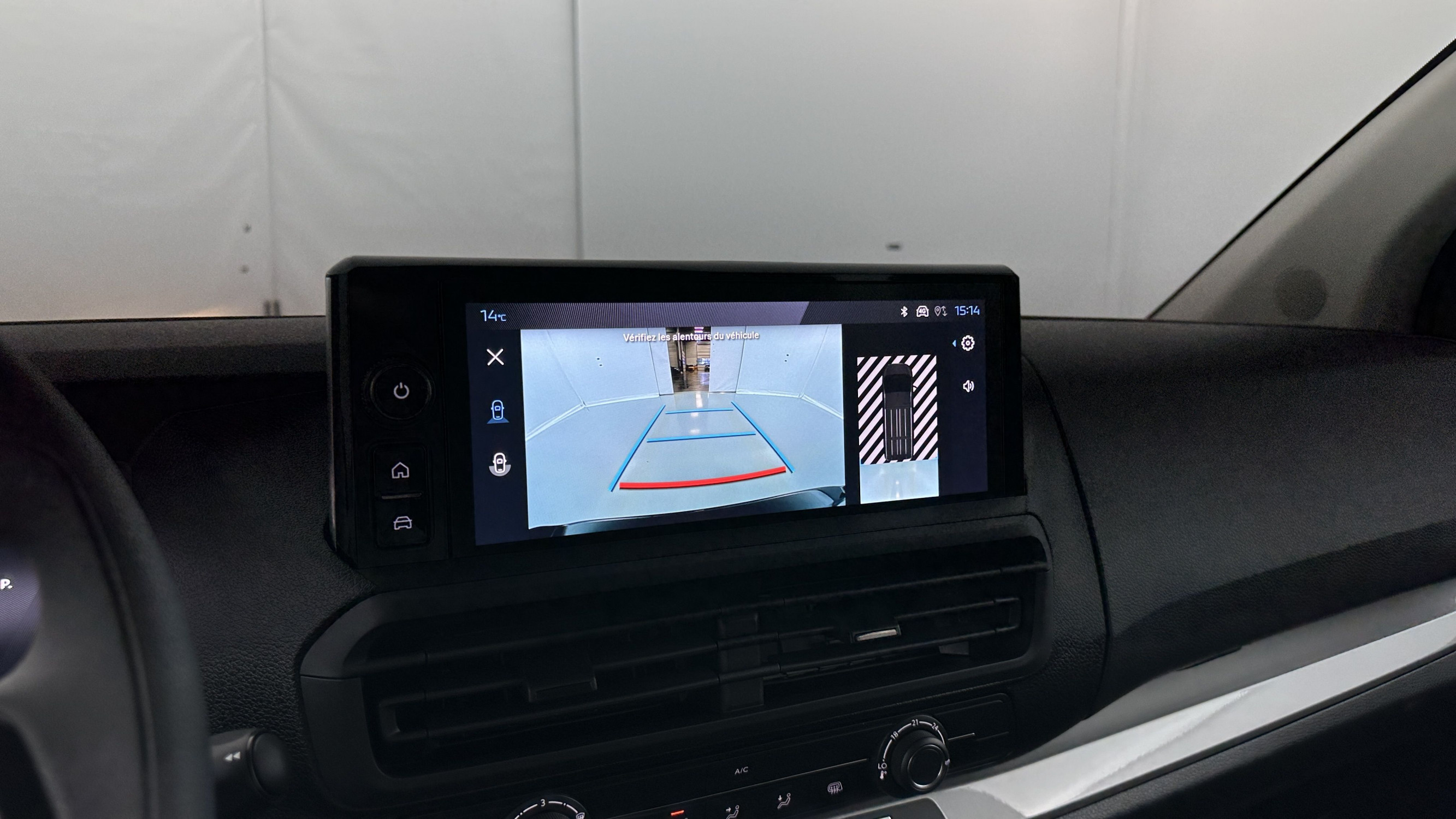 Vente en ligne Peugeot Expert EXPERT CA M 2.0 BlueHDi 180ch EAT8 au prix de 35 340 €