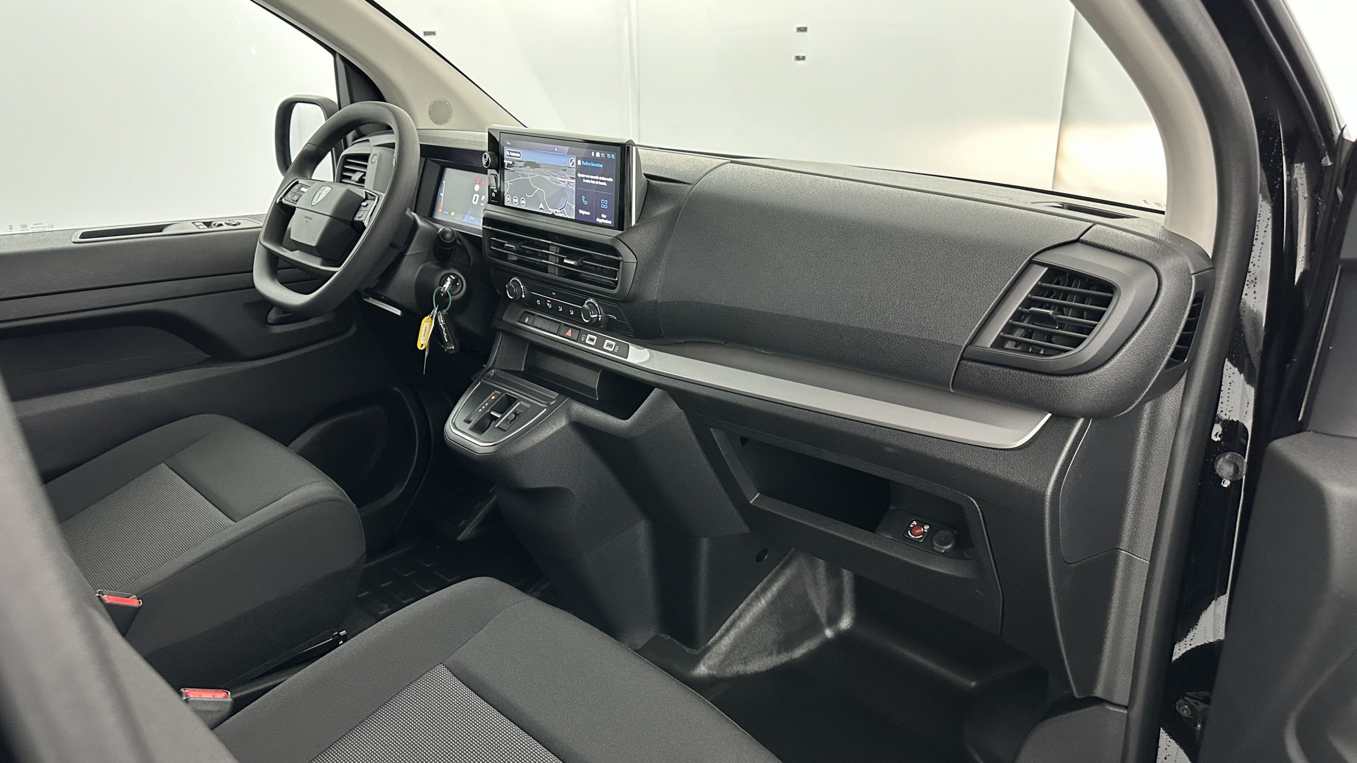 Vente en ligne Peugeot Expert EXPERT CA M 2.0 BlueHDi 180ch EAT8 au prix de 35 340 €