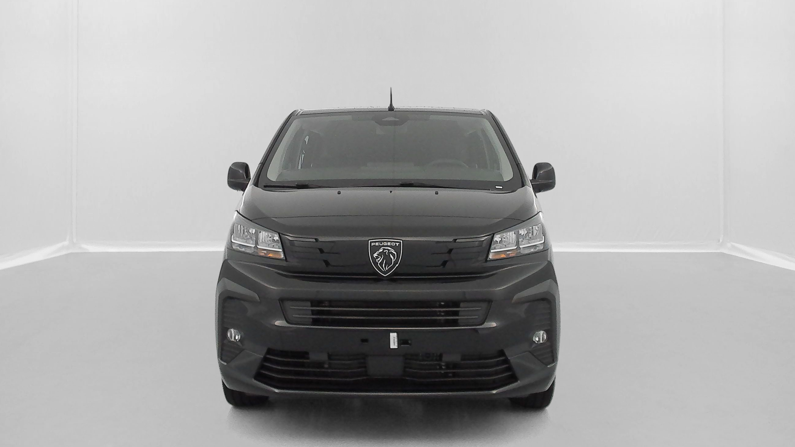 Vente en ligne Peugeot Expert EXPERT CA M 2.0 BlueHDi 180ch EAT8 au prix de 35 340 €