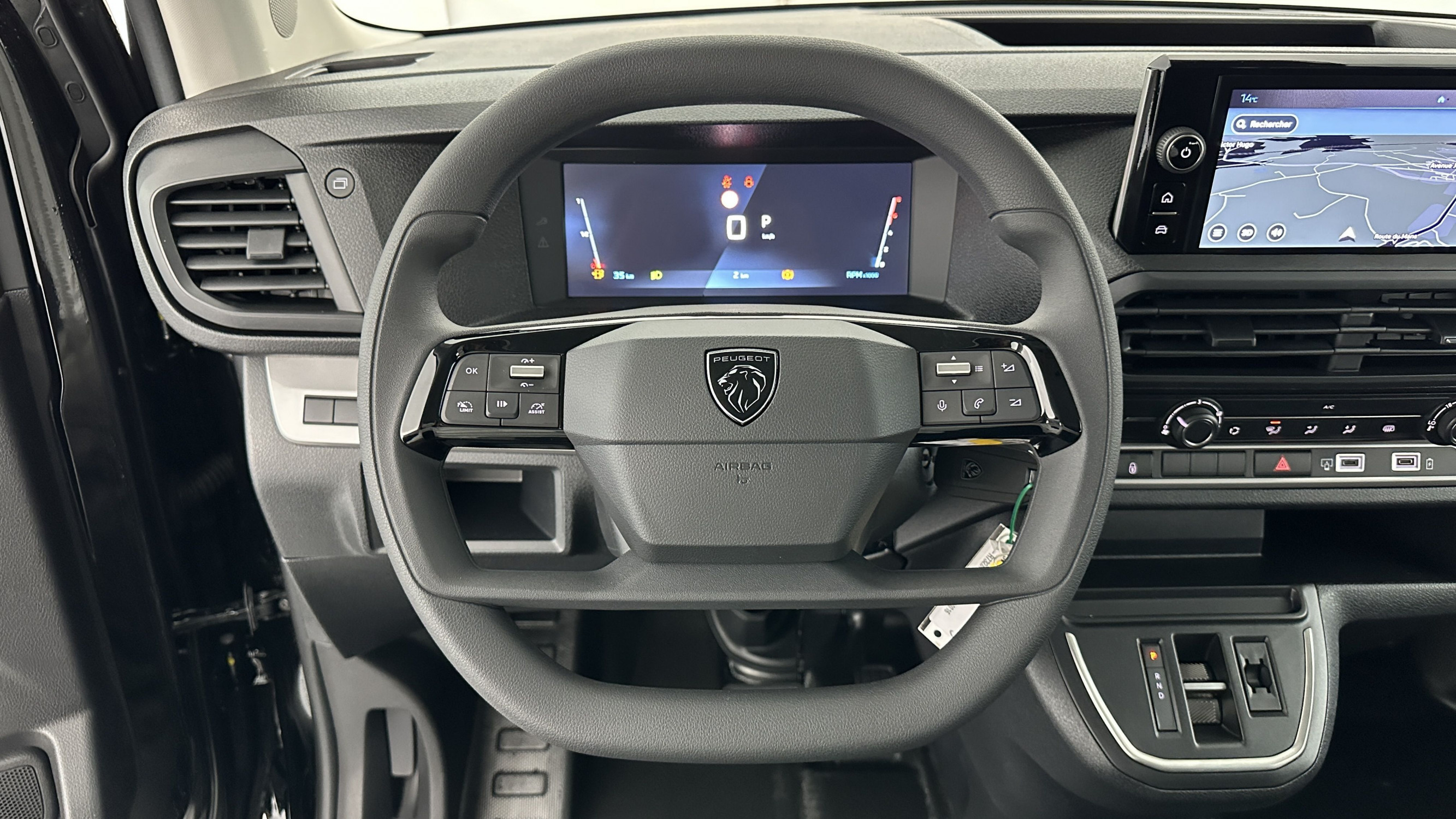 Vente en ligne Peugeot Expert EXPERT CA M 2.0 BlueHDi 180ch EAT8 au prix de 35 340 €