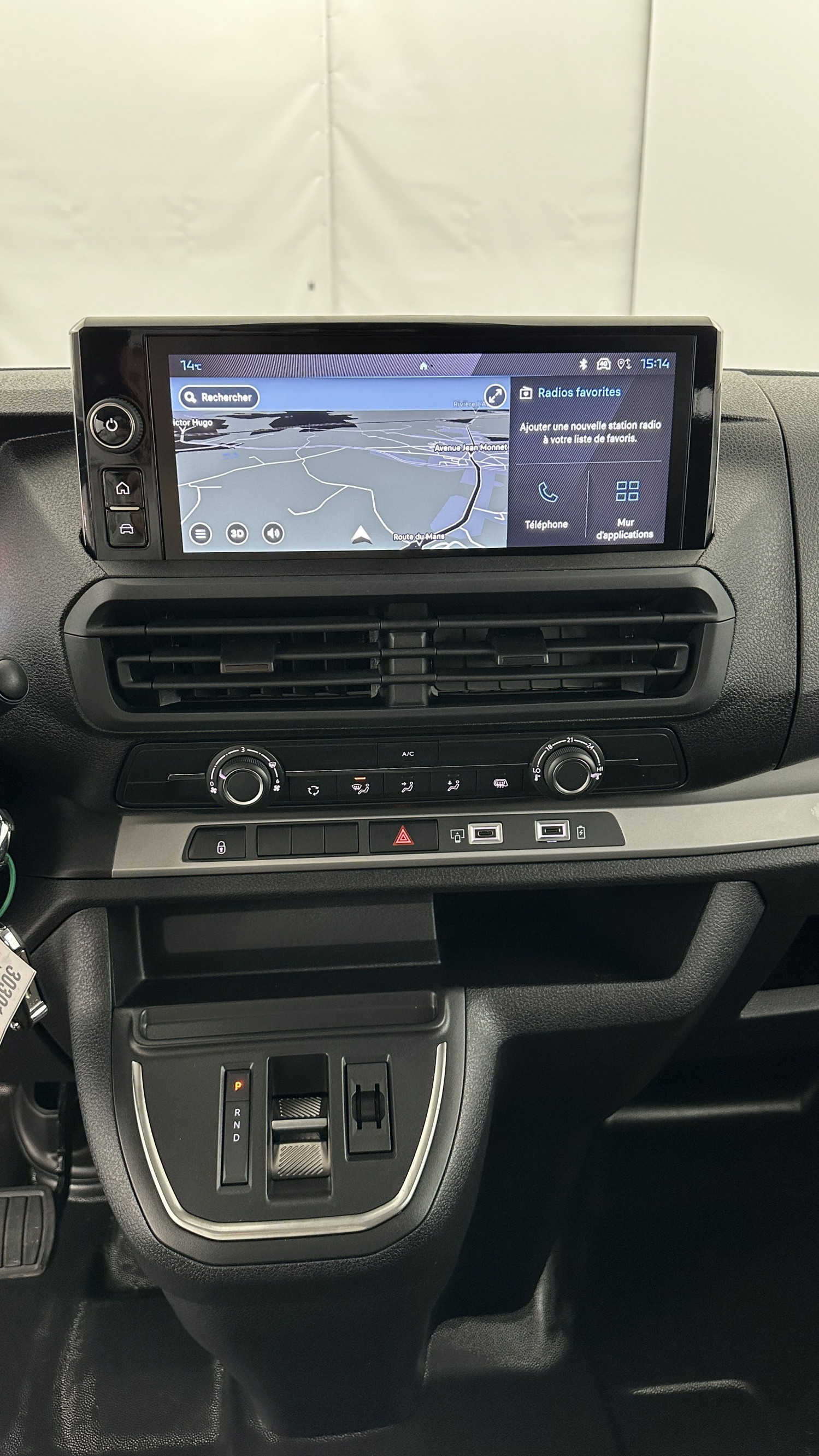 Vente en ligne Peugeot Expert EXPERT CA M 2.0 BlueHDi 180ch EAT8 au prix de 35 340 €