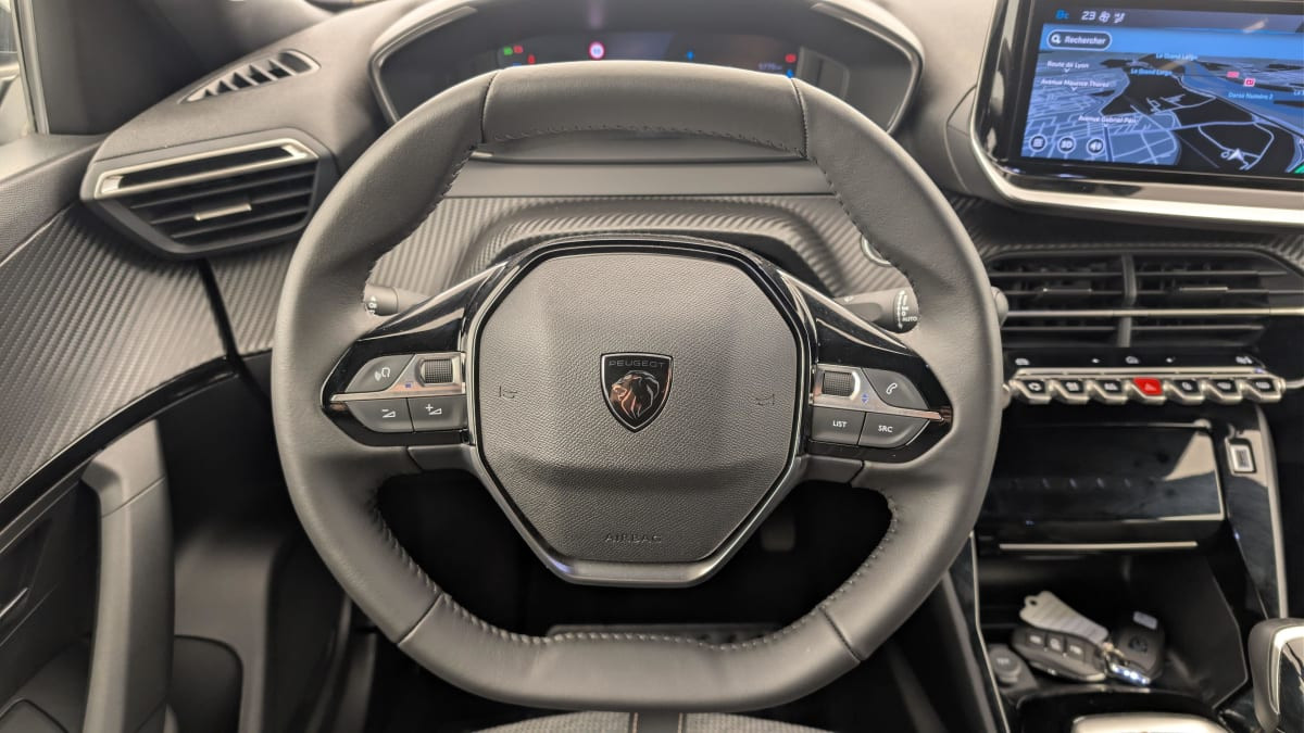 Vente en ligne Peugeot 2008 100 S S BVM6 Allure au prix de 19 860 €