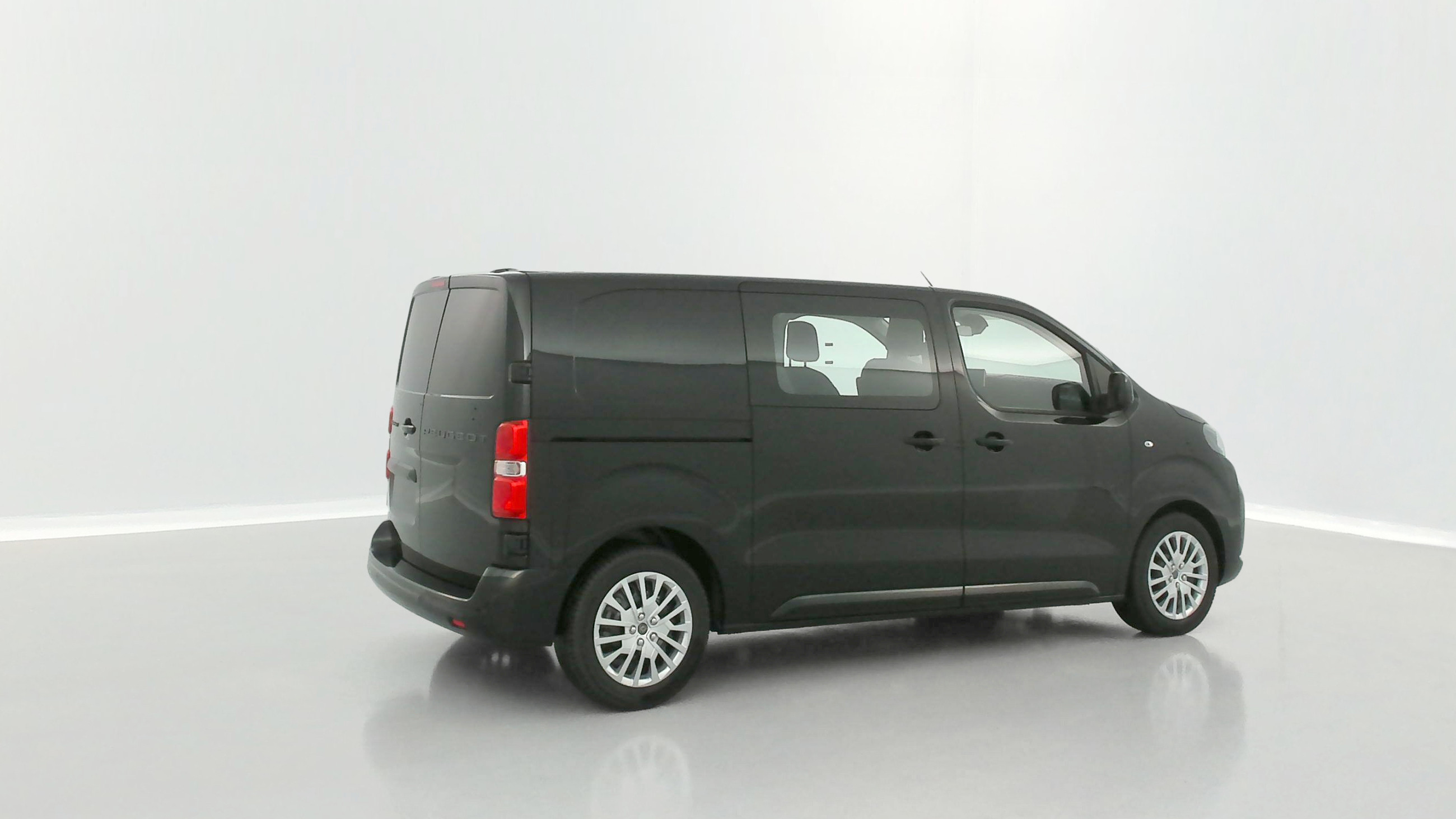 Vente en ligne Peugeot Expert EXPERT CA M 2.0 BlueHDi 180ch EAT8 au prix de 35 340 €